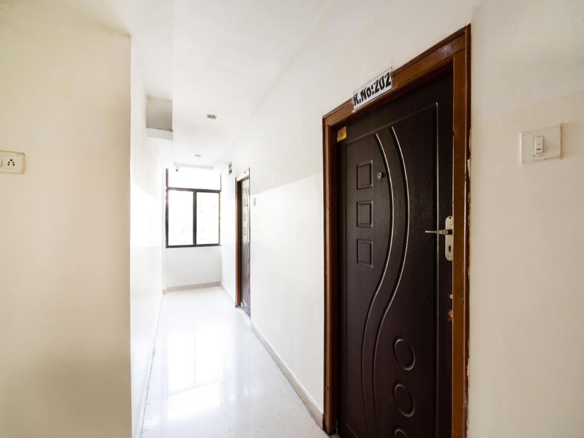 Oyo 69511 Hotel Sea E Pearl Visakhapatnam Exteriör bild