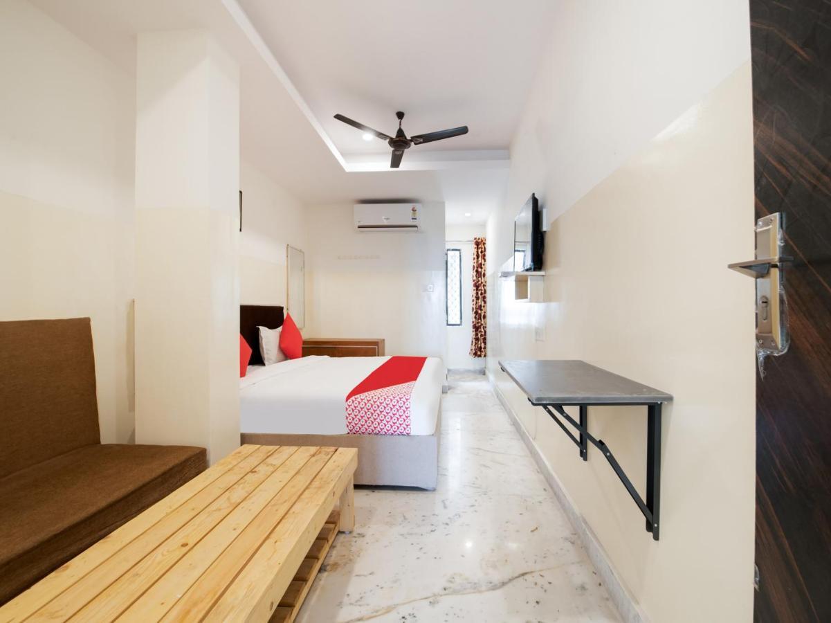 Oyo 69511 Hotel Sea E Pearl Visakhapatnam Exteriör bild