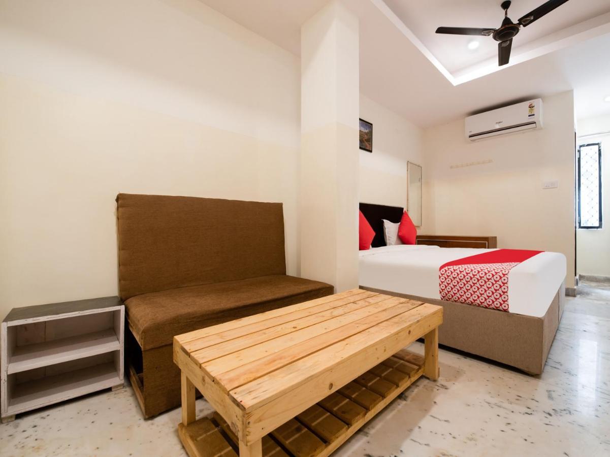 Oyo 69511 Hotel Sea E Pearl Visakhapatnam Exteriör bild