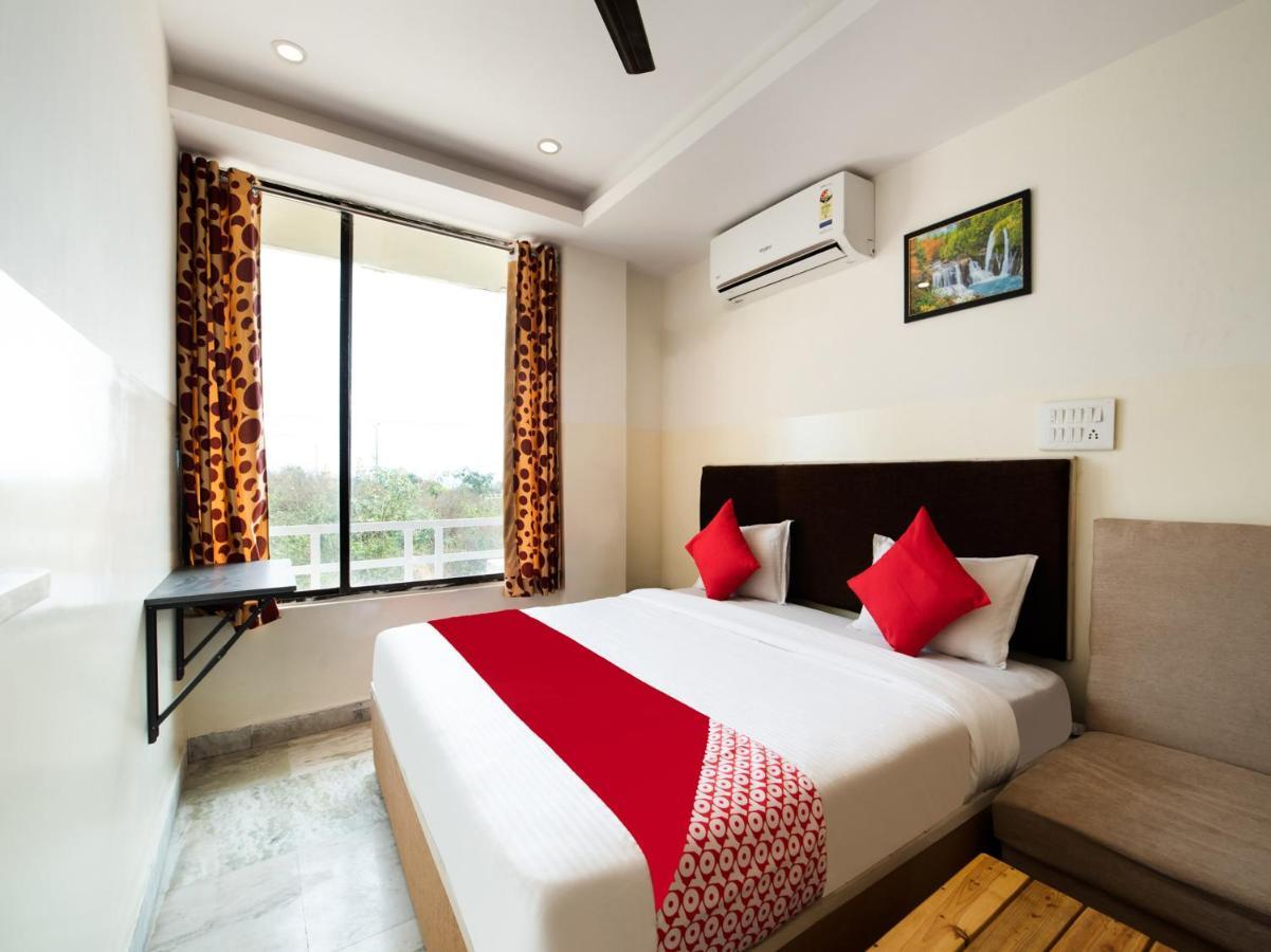 Oyo 69511 Hotel Sea E Pearl Visakhapatnam Exteriör bild